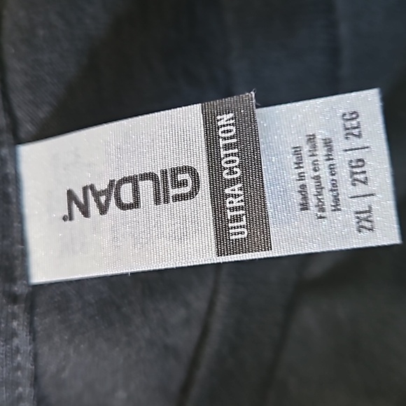 'If You're Crazy and You Know It, Shake Your Meds' graphic tee - Picture 6 of 7